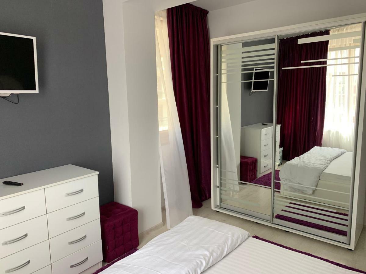 Appartamento London Năvodari Esterno foto